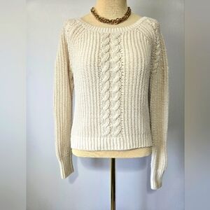 Abercrombie & Fitch Cream Cable Knit Sweater. Size Small